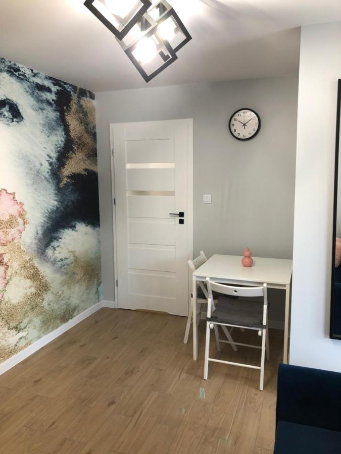 Apartment 15g *