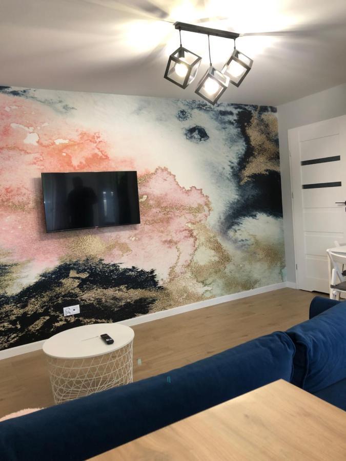 Apartment 15g